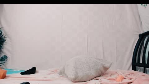 Mia online show from March 19, 10:43 pm