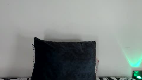 sephorandmonell online show from February 4, 7:07 pm