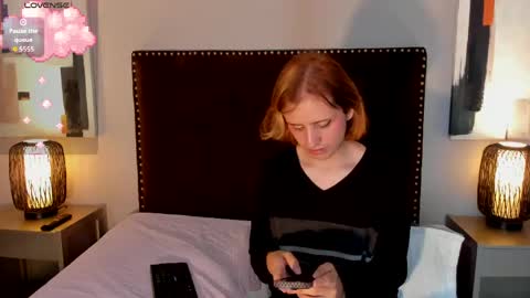 Seraphine star online show from April 18, 3:30 am