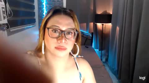 Denise online show from December 3, 1:47 am