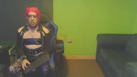 sexyass72 online show from June 9, 11:59 pm