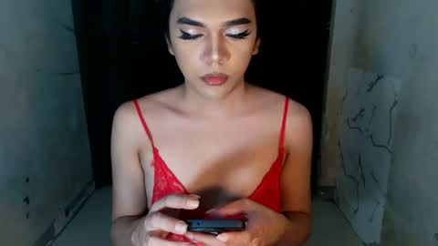 TYRA 3 online show from May 31, 10:11 pm