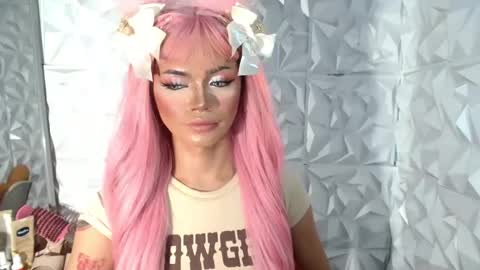 Snapshot of sexyhotbabe18 chatting on October 7, 4:52 pm sexyhotbabe18 online show from October 7, 4:52 pm