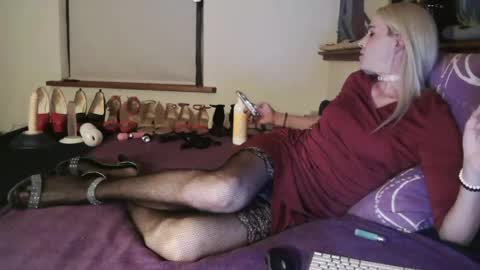 sexyjuliacd online show from April 13, 8:57 pm