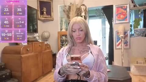 shytrans_uk online show from March 9, 11:58 am