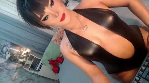 Sierrafina online show from April 5, 4:32 am