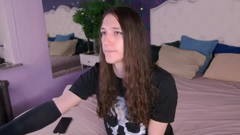 silvermuse online show from April 19, 11:29 pm