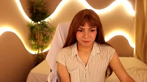 simone_sky online show from February 22, 12:41 pm