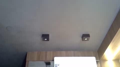 skinnykittencam online show from November 7, 1:33 pm