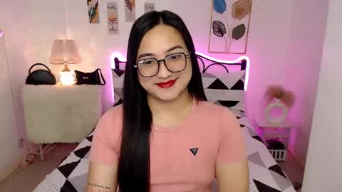 Queen Cyrine online show from February 2, 10:31 pm