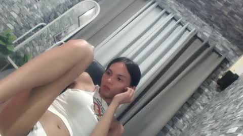 CHIE CHIE online show from February 24, 11:30 pm