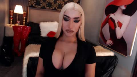 smasherqueen online show from June 14, 6:25 am