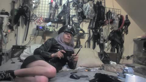 smokeslut365 online show from February 12, 5:15 am