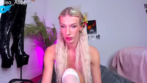   online show from March 11, 9:48 pm