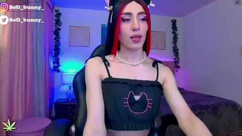 soffi_bunny_ online show from September 17, 7:57 am