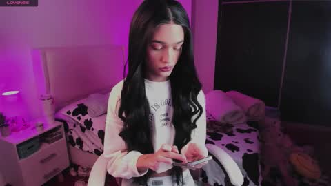    online show from November 5, 8:03 am