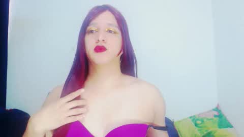 sophiehillsxo online show from November 30, 1:24 pm