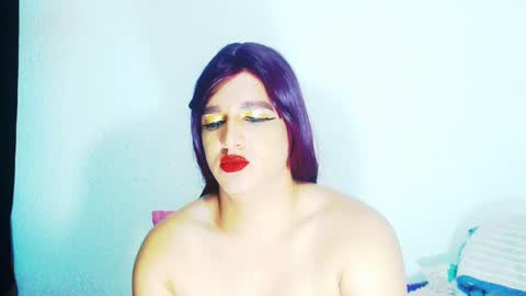sophiehillsxo online show from April 11, 3:45 am