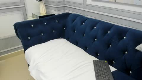 SOPHIE online show from April 5, 10:30 pm