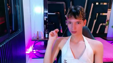 stefany piink online show from April 1, 1:41 pm