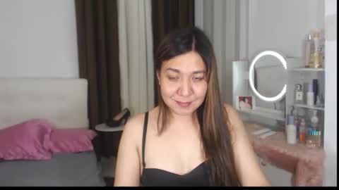 Stella online show from February 20, 5:37 pm