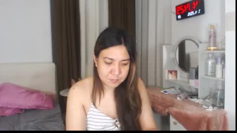 Stella online show from April 6, 8:20 pm