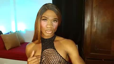 Suanny Klatten  It is my account independent  online show from November 27, 10:11 pm