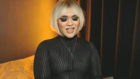 Snapshot of suckablecockoffreya chatting on January 13, 9:42 pm JADE ELYSE online show from January 13, 9:42 pm