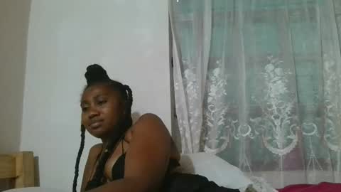 surbelle online show from February 9, 2:24 pm