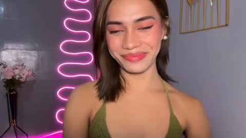 sweet_nikki03 online show from April 18, 8:38 am