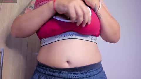 tarrant_ online show from April 11, 11:30 pm