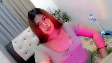 Margarette online show from December 22, 2:11 pm