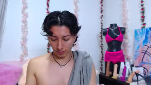 Taylorsweet1111 online show from March 9, 2:26 am