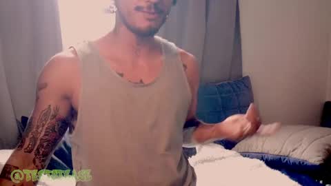 Milo online show from May 5, 2:34 pm