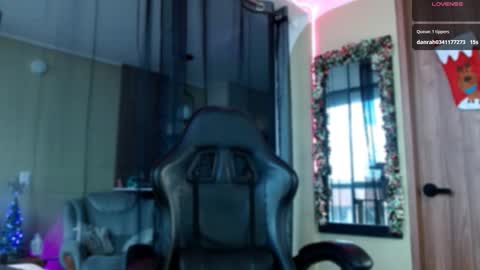 teven online show from December 13, 7:53 pm