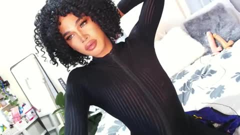 Snapshot of tiara_perezx chatting on February 17, 6:20 am Sam online show from February 17, 6:20 am