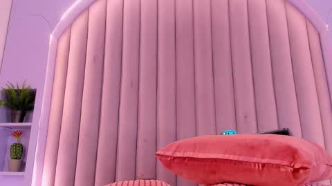 Tiffany  online show from November 7, 12:33 am