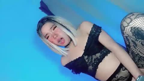 tight_elliana online show from November 22, 5:20 am