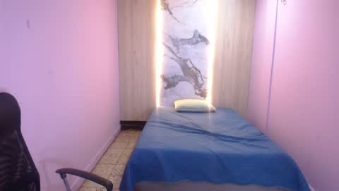 tommy_sweet1 online show from January 20, 3:26 am