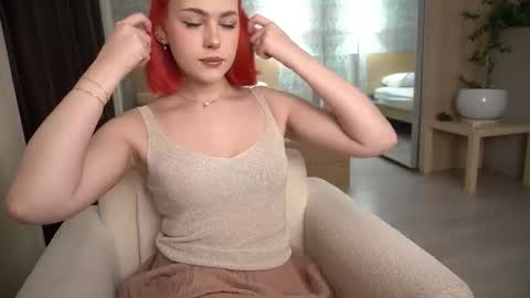 Snapshot of torinova chatting on October 4, 4:35 am online show from October 4, 4:35 am