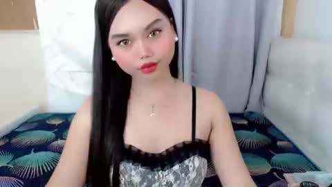 transgoddessx online show from October 12, 7:00 am