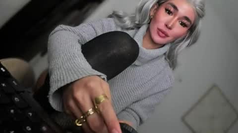 ALMIGHTY GODDESS VALENTINA online show from March 8, 7:06 pm