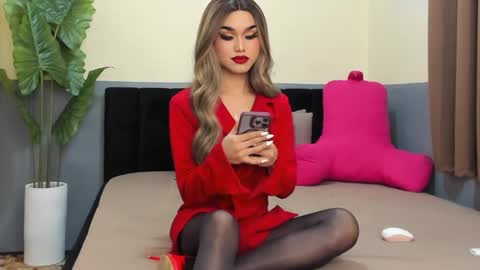 Saskia online show from December 6, 8:23 pm