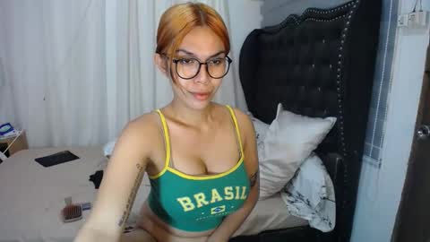 Snapshot of ts_tatiana chatting on February 28, 11:23 pm billie online show from February 28, 11:23 pm