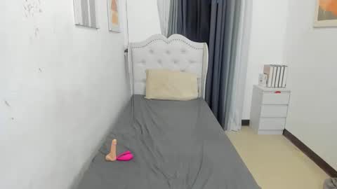 ts_ysaevans online show from May 3, 11:20 pm