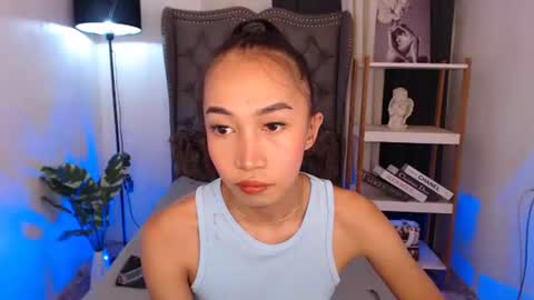 tskitty_girl online show from December 4, 7:13 am