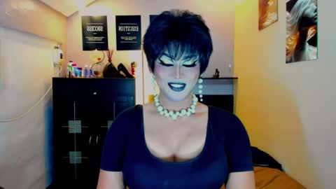 Nicoleeee online show from May 3, 8:46 pm