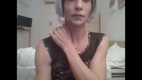 unadiosa online show from February 2, 3:00 pm