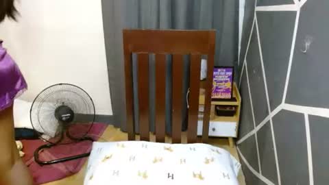 ur_chubbyhot33xx online show from December 2, 2:03 am