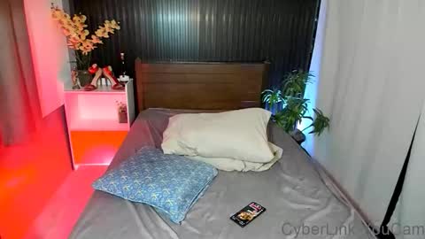 Rianne online show from October 16, 9:42 am